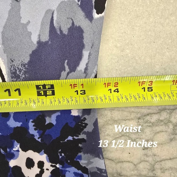 Ronni Nicole Floral Sheath Dress Size‎ 6 Cowl Neck Blue White Black Sleeveless - Picture 7 of 14